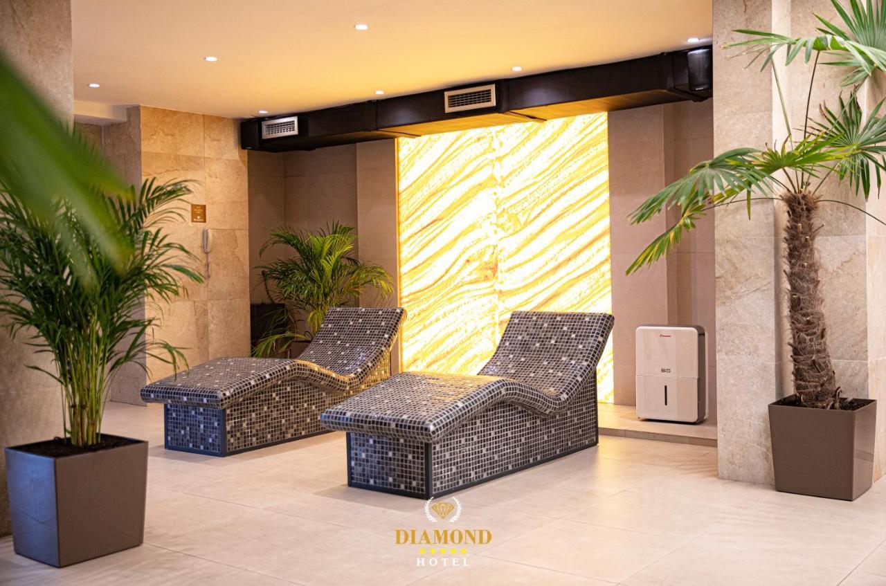 Hotel Diamond Prishtina Pristina Exteriör bild The Diamond Spa